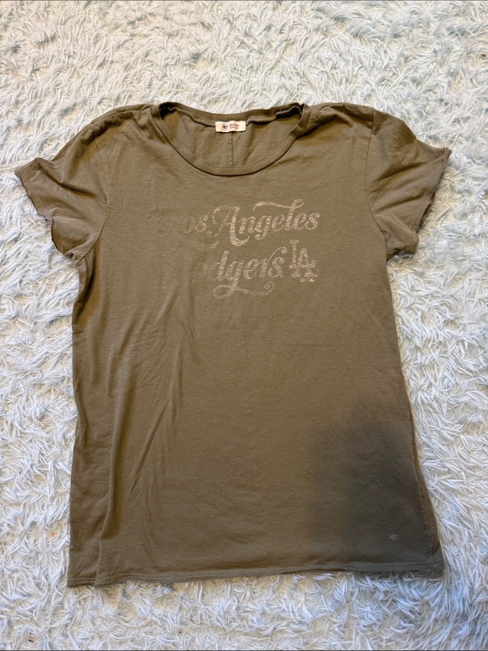 Los Angeles Dodgers Olive Green Women's Graphic Tee medium. 82